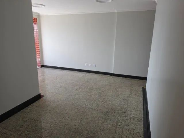Lindo e amplo apartamento para alugar no Bairro do Marco, Edifício Bogari. - Foto 4