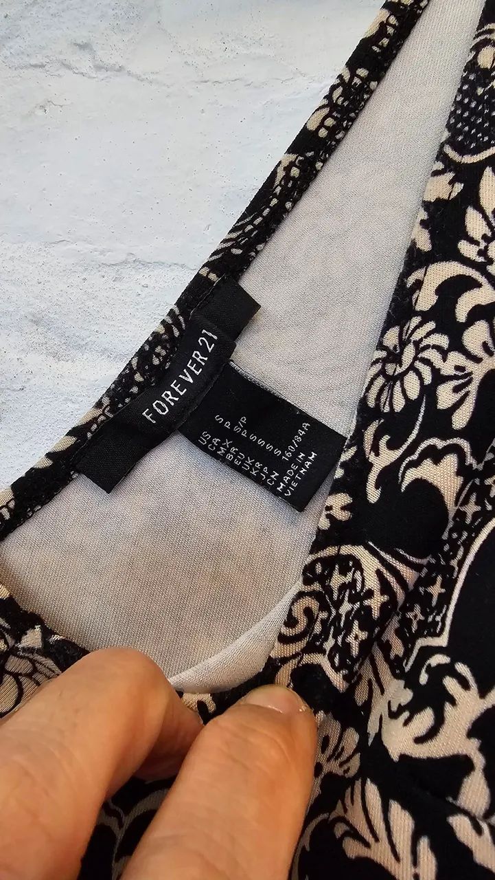 Vestido forever 21 estampado - Foto 4