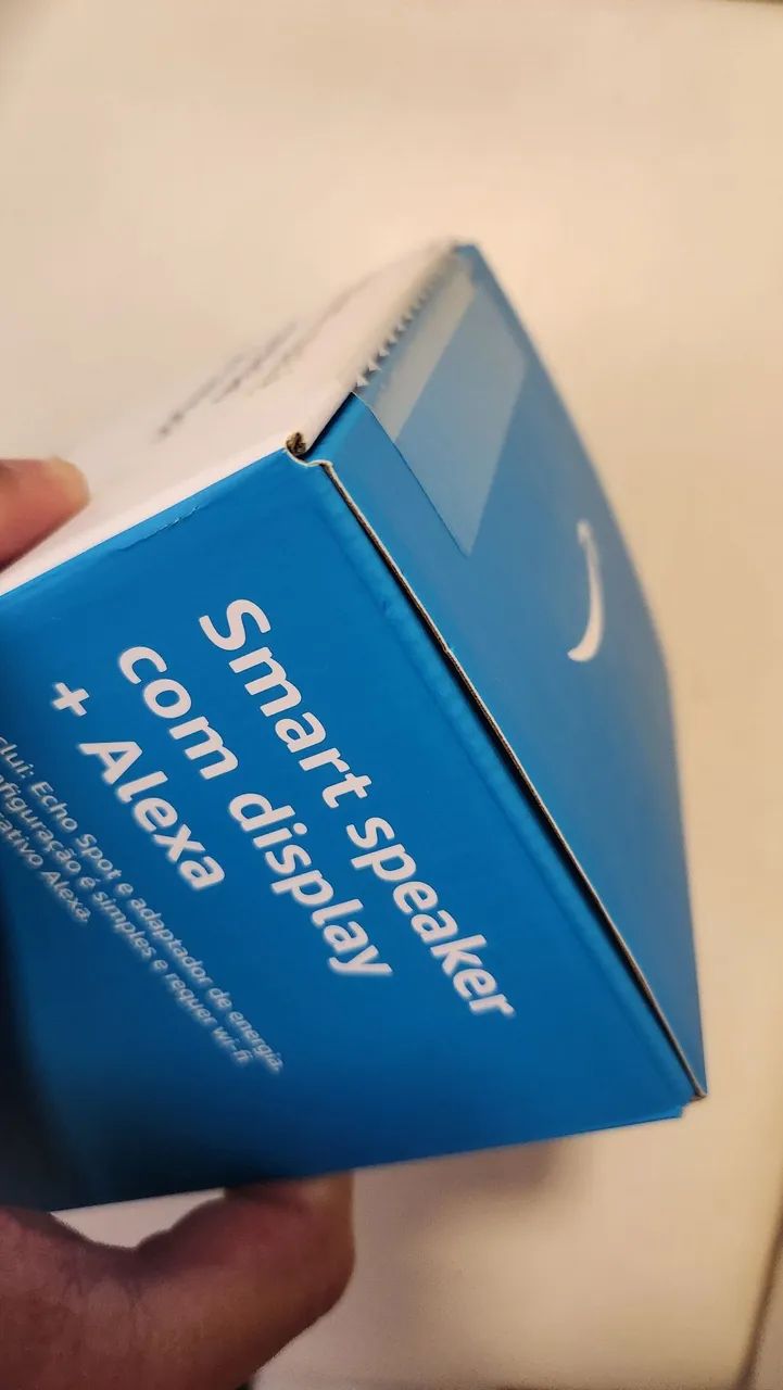 Amazon Echo Spot 2024 com Alexa e Display - Cor Preta - Foto 5