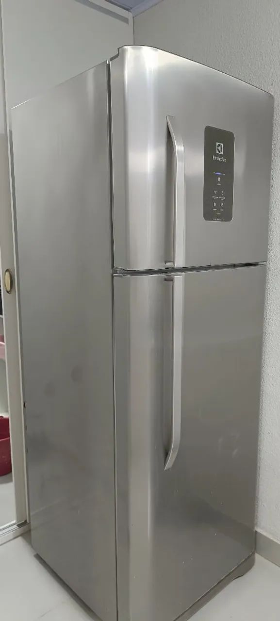 Geladeira Eletrolux modelo TF51X 