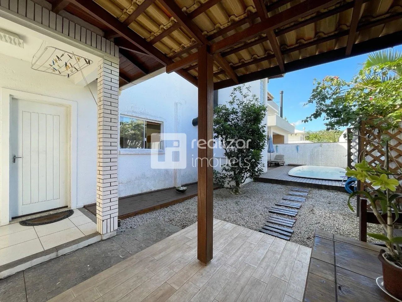 Casa 4 quartos no bairro Cachoeira do Bom Jesus Florianopolis - Foto 2