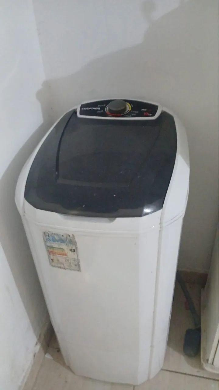 Tanquinho de lavar roupa