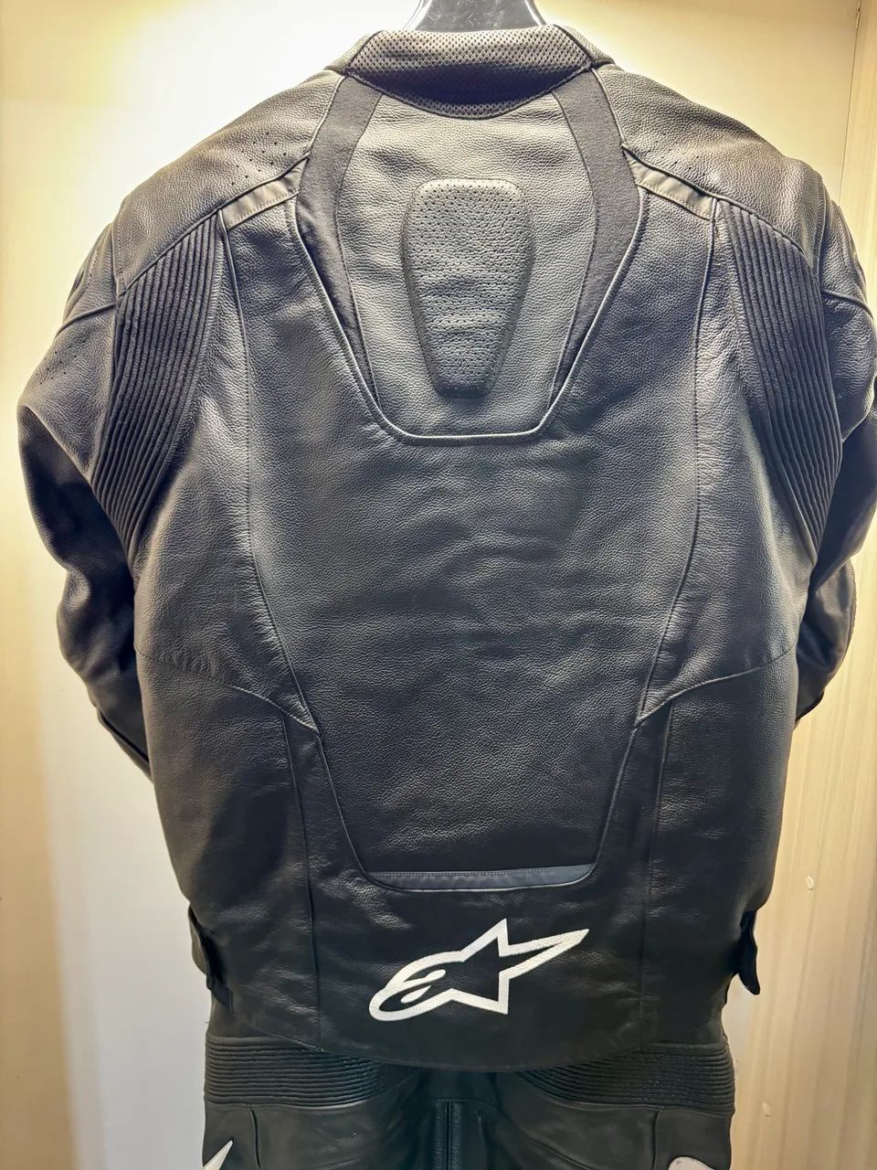 Macacão Alpinestars Jaws com Colete Térmico - Peças para motos