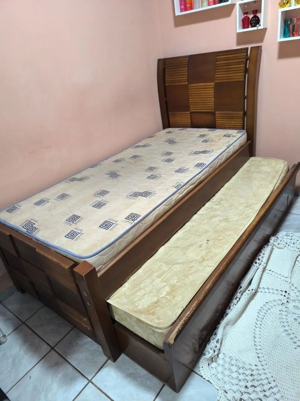 Cama de solteiro com cama de apoio em baixo - Foto 3