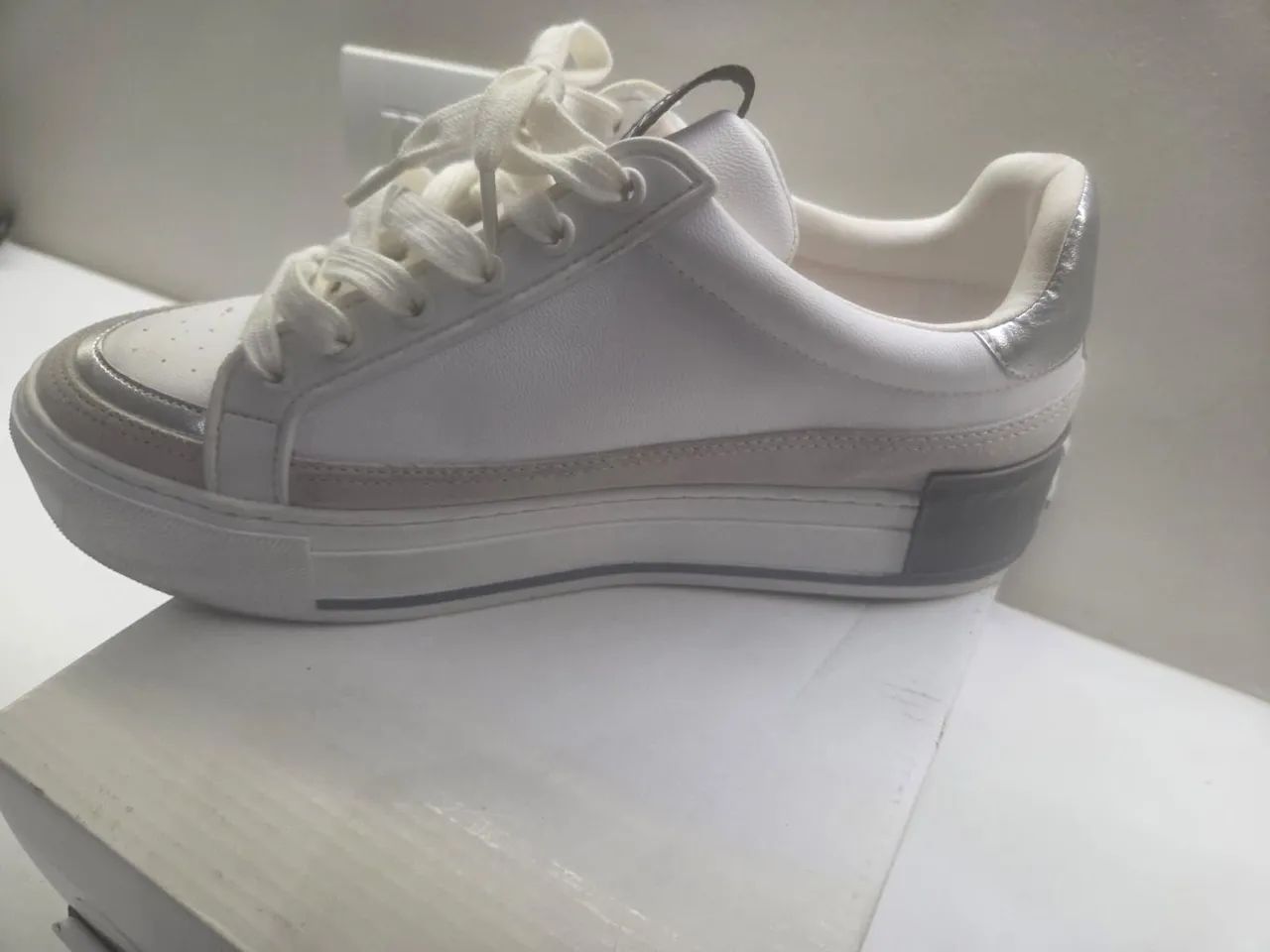 Tenis de marca Feminina  - Foto 3