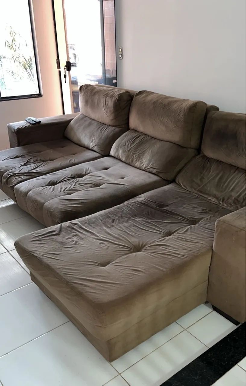 Sofá retrátil e reclinável 