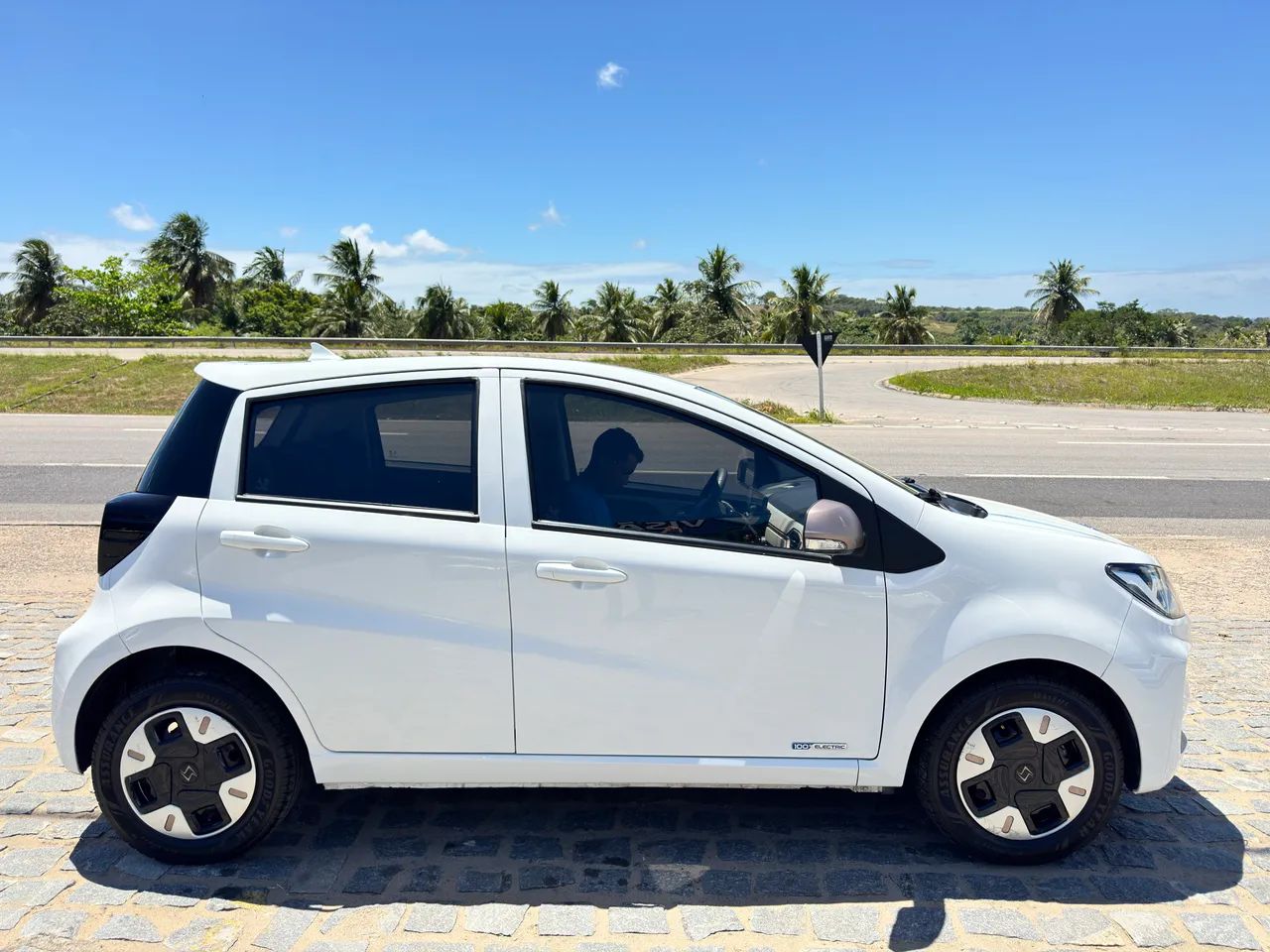 JAC E-JS1 62cv 5P Aut. (elétrico) 2023 - Foto 2