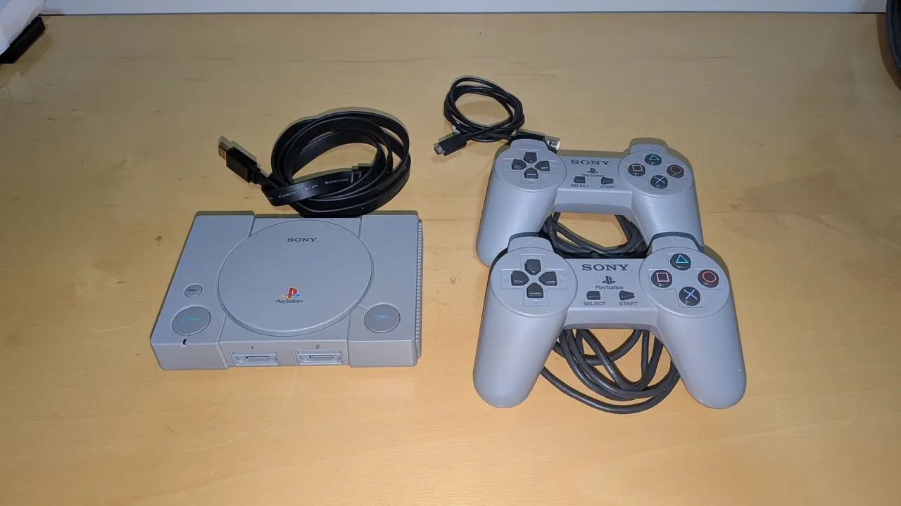 PS1 Classic com dois controles - Foto 2