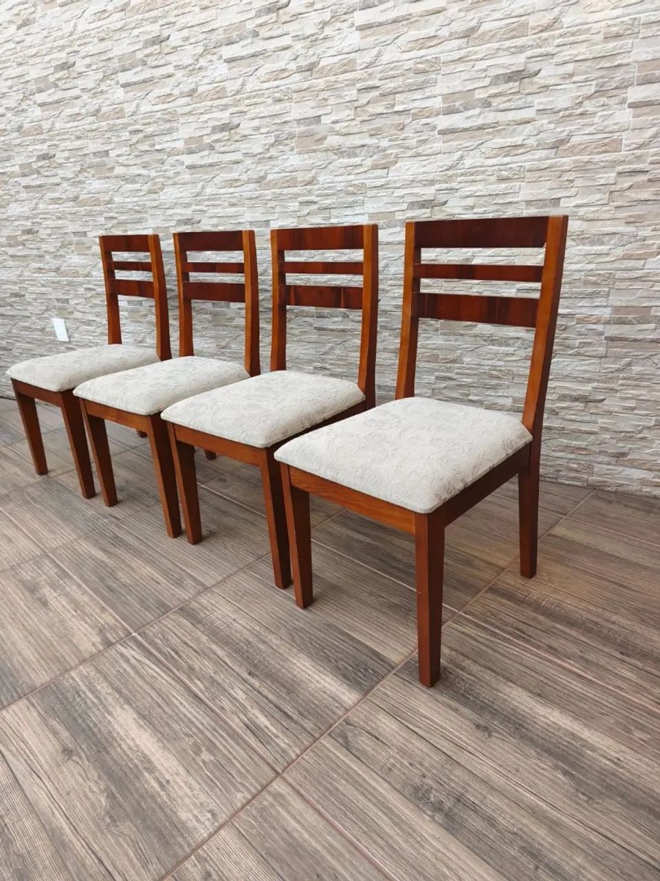 Cadeira para mesa de jantar 