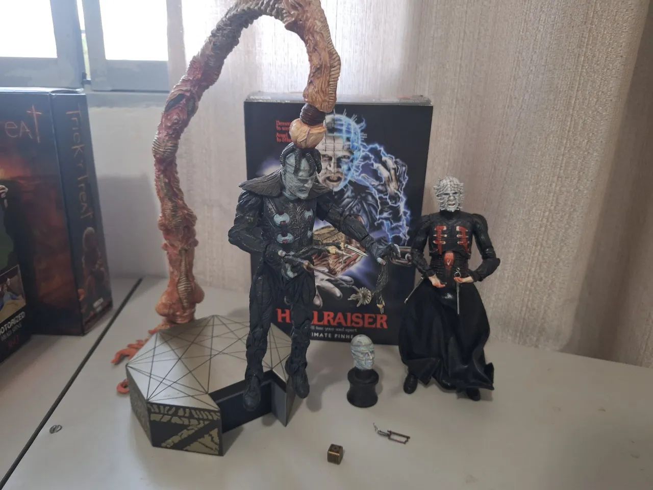 Dr Charnad Hellraiser NECA - Foto 5