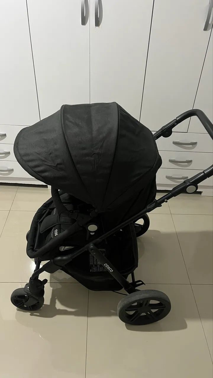 Carrinho de bebê Cosco