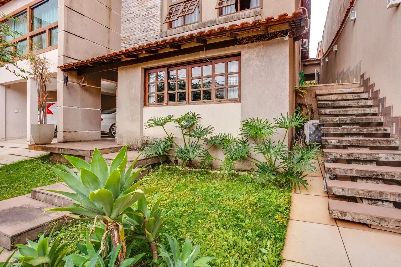 Casa para venda com 280 metros quadrados com 5 quartos - Foto 3