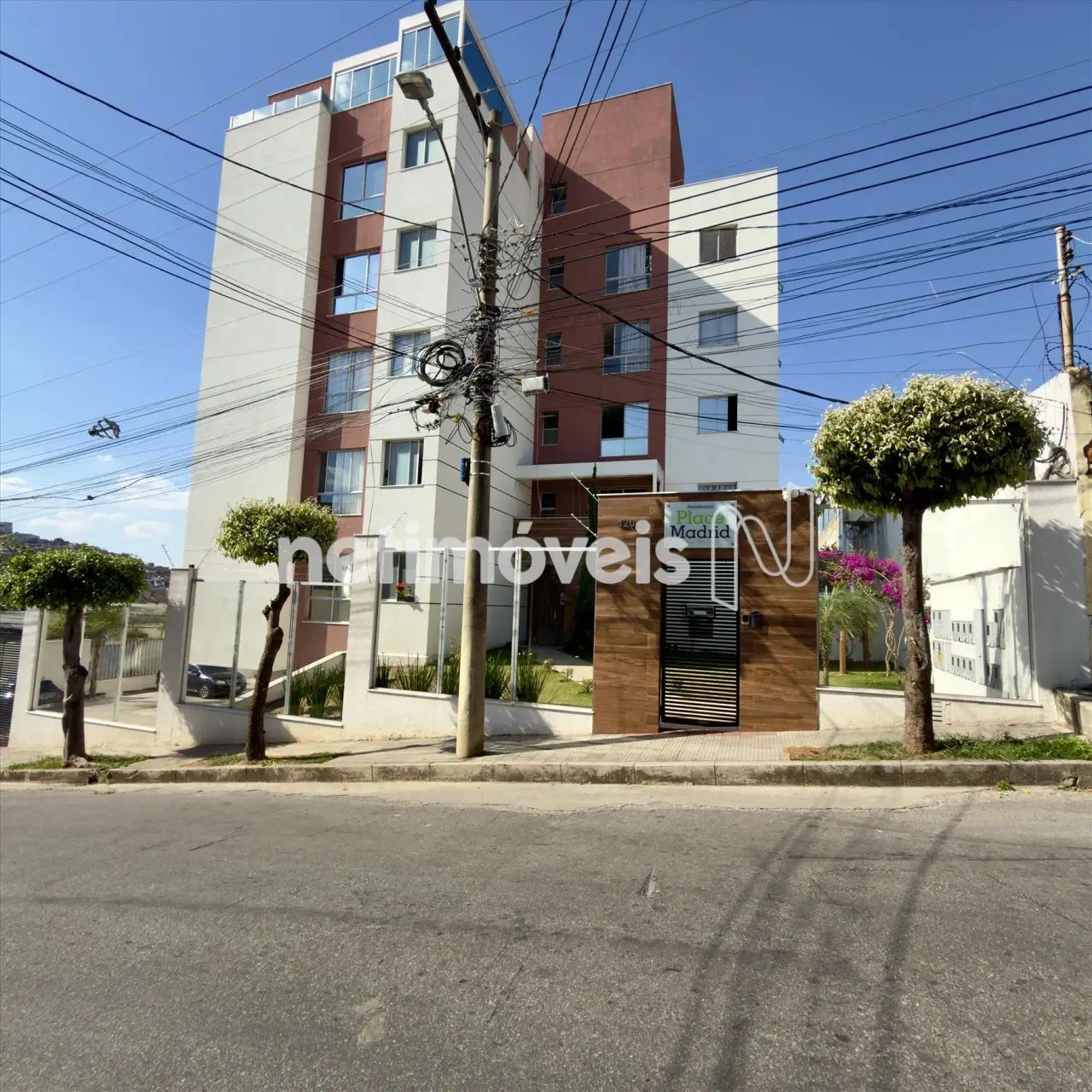 APARTAMENTO 2 QUARTOS COM SUÍTE - ÁREA PRIVATIVA !!