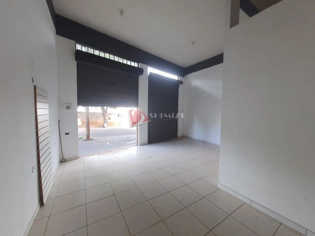 Salão para alugar em Maringá, Conjunto Habitacional Requião, com 45 m² - Foto 4