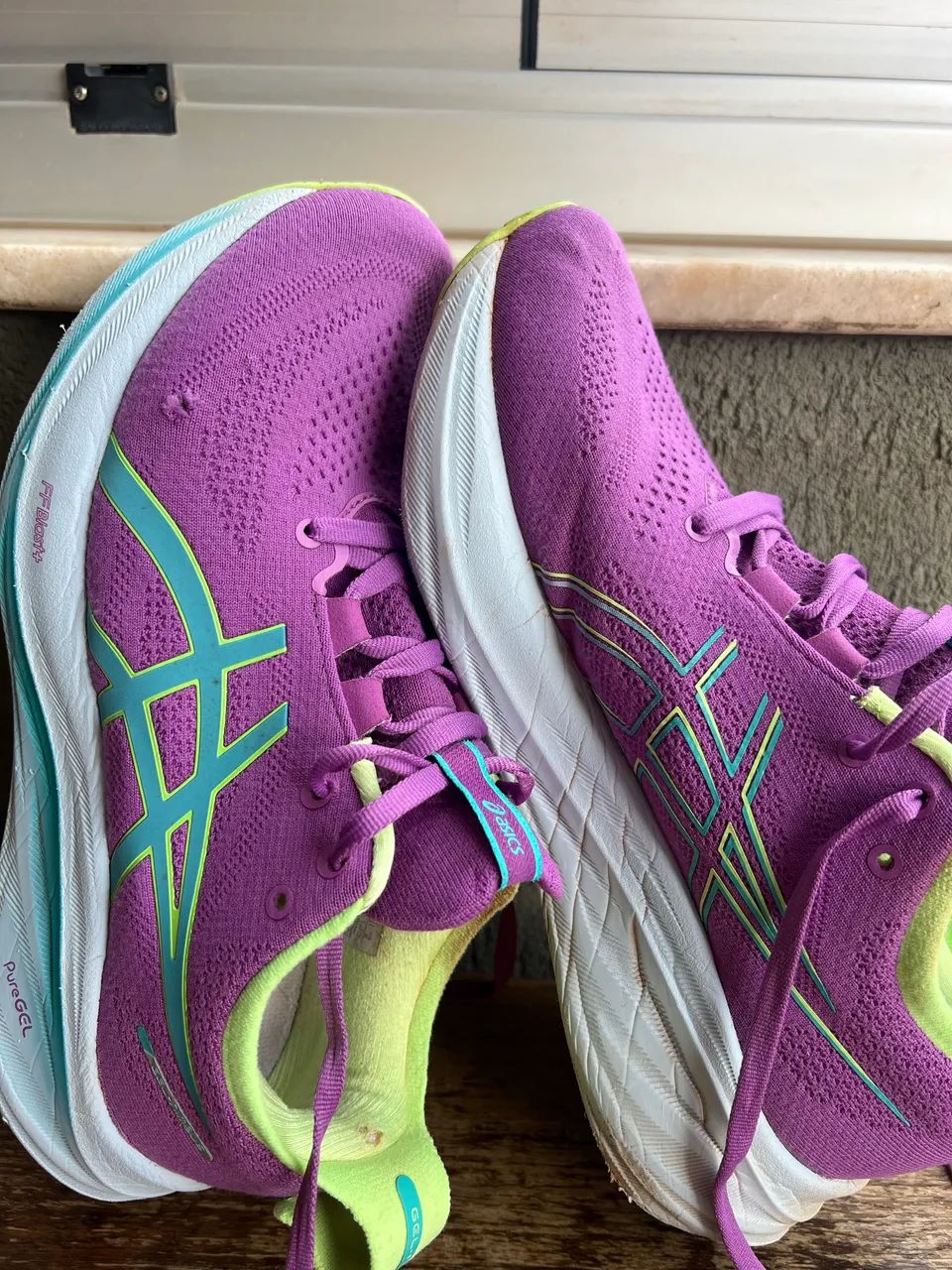 Tênis Asics Nimbus 26, usado, Feminino, 39BR