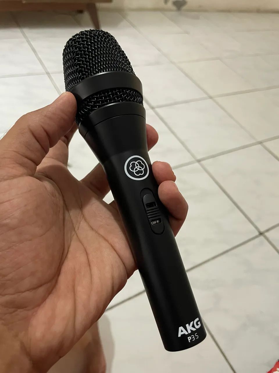 Microfone AkG profissional + cabo  - Foto 2