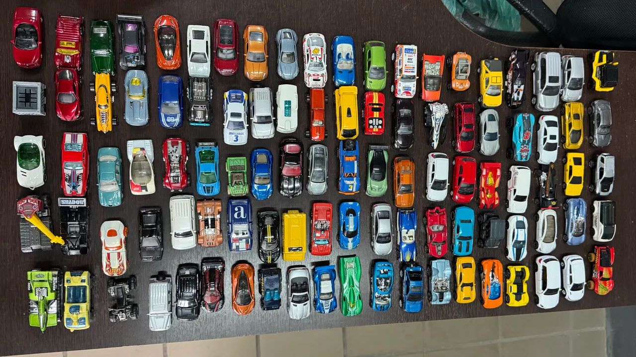 100 miniaturas carrinhos 