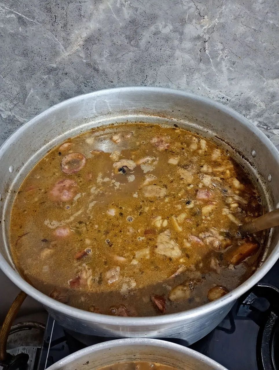 Trabalho como auxiliar de cozinha babá doméstica  - Foto 2