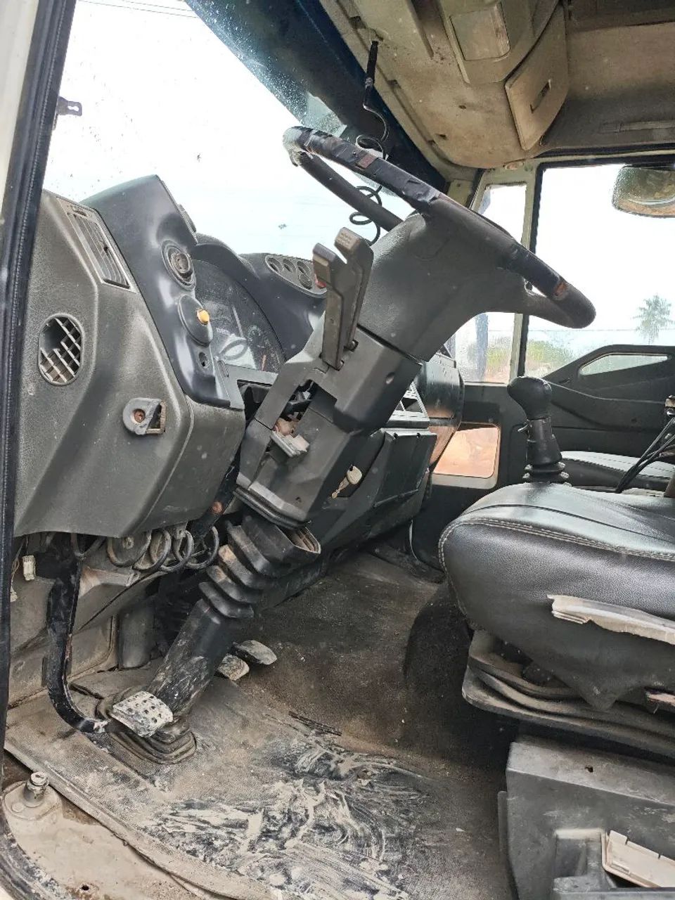 IVECO TECTOR 240E22 2013 - Foto 4