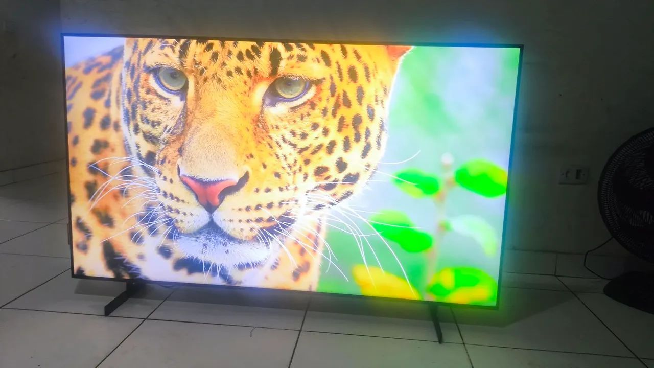 Smart TV SAMSUNG de 65 polegadas da linha Crystal UHD 4K - UN65DU8000G PARA VENDA - Foto 4
