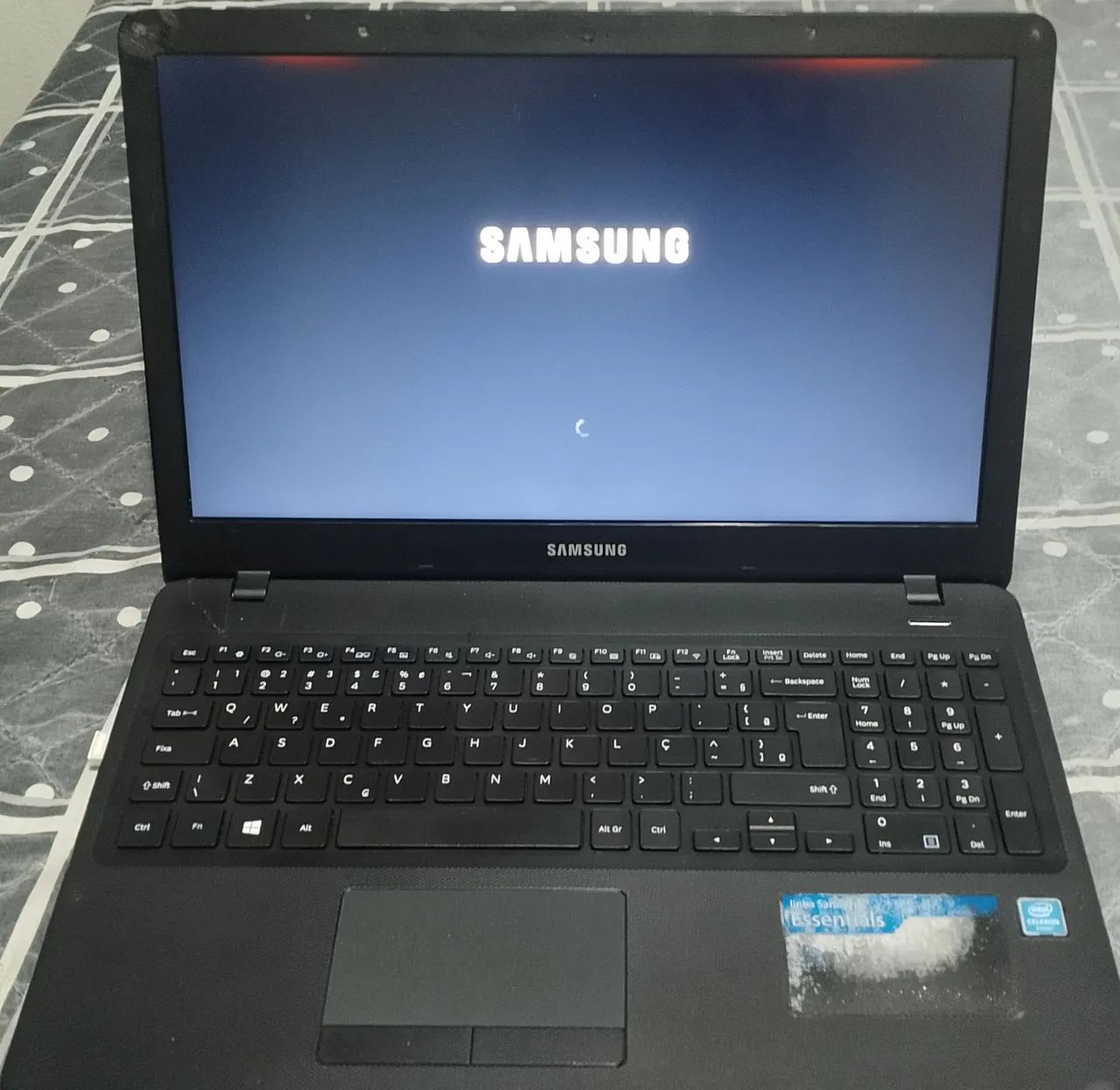 VENDO NOTEBOOK SAMSUNG - Foto 4