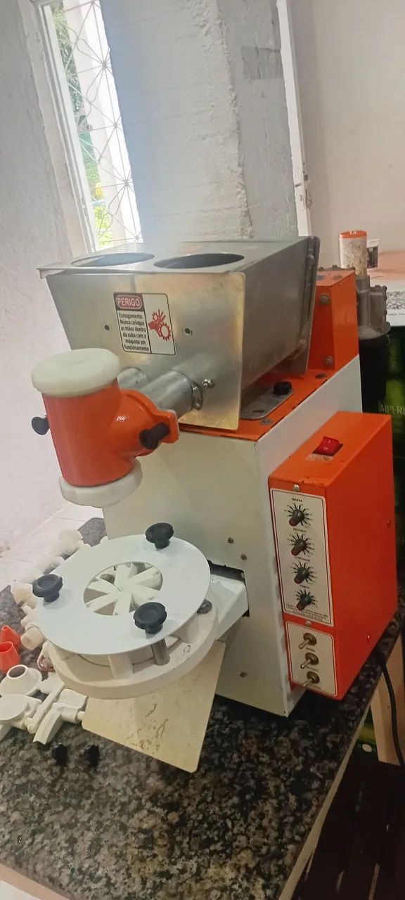 Máquina de salgado 