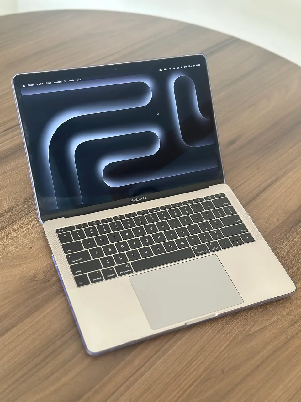 MacBook Air 2020 - Intel core i7- 16gb RAM - 256gb SSD - Tela 13.3