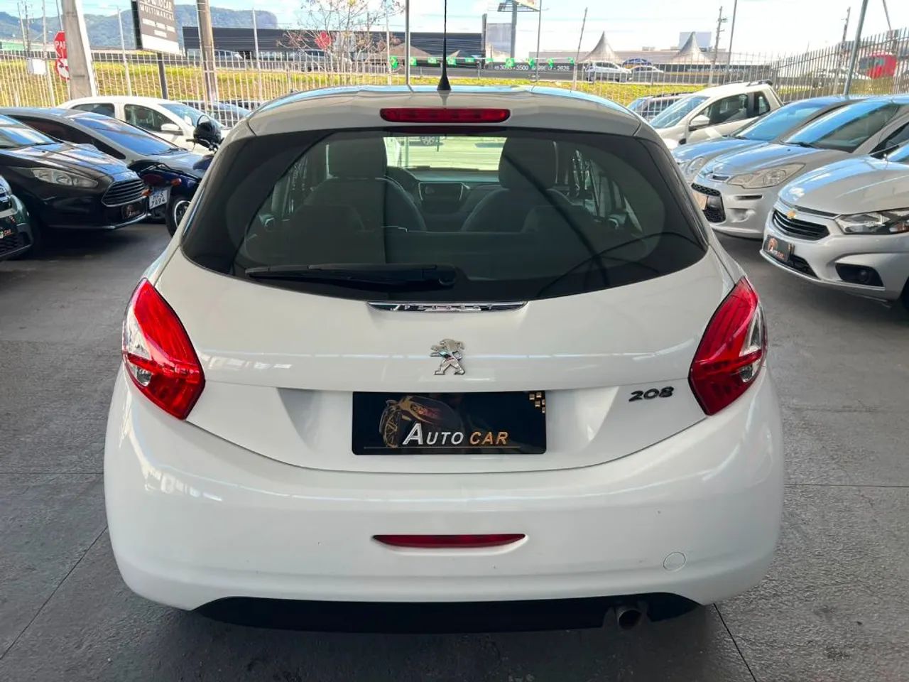 Peugeot 208 Active/active Pack 1.5 Flex 8V 5P 2014 - Foto 5