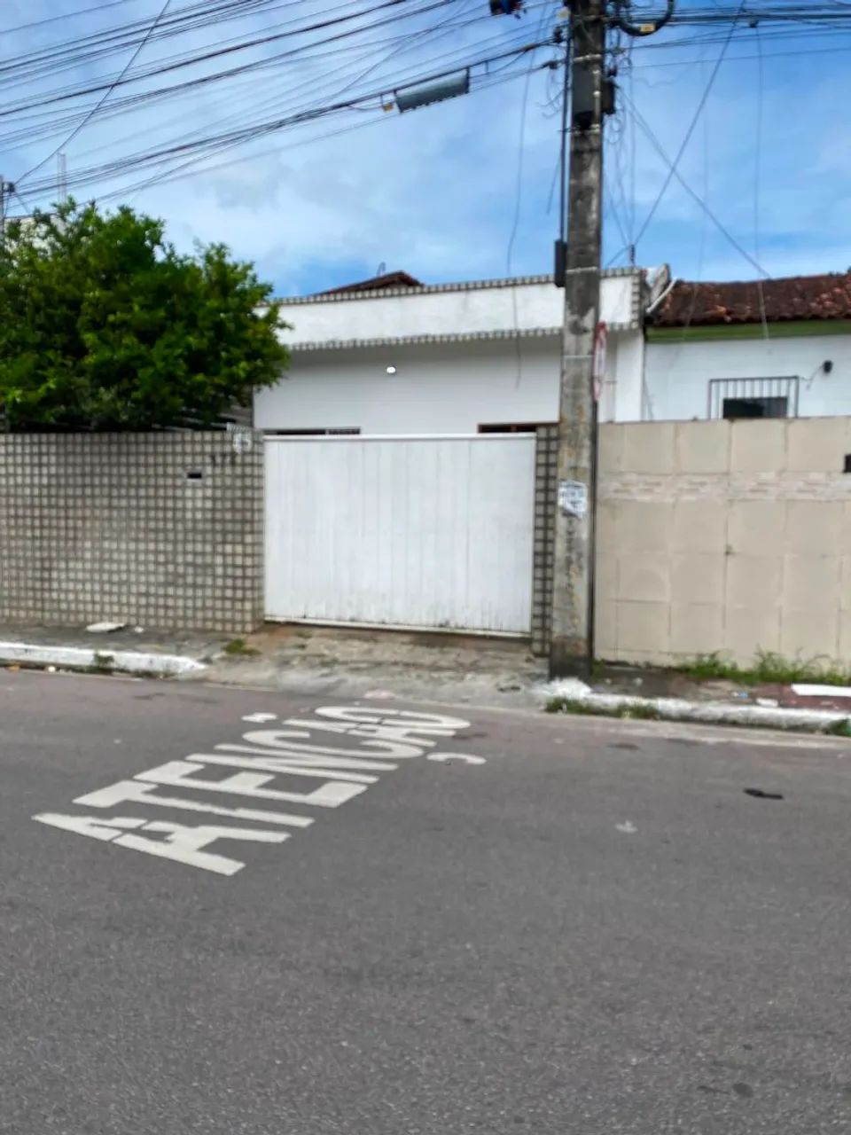 OPORTUNIDADE!!! Vendo Excelente Casa no Bairro ( Centro)