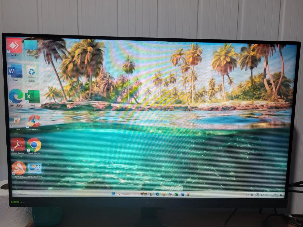 Monitor LG Ultragear 24" usado - Foto 4