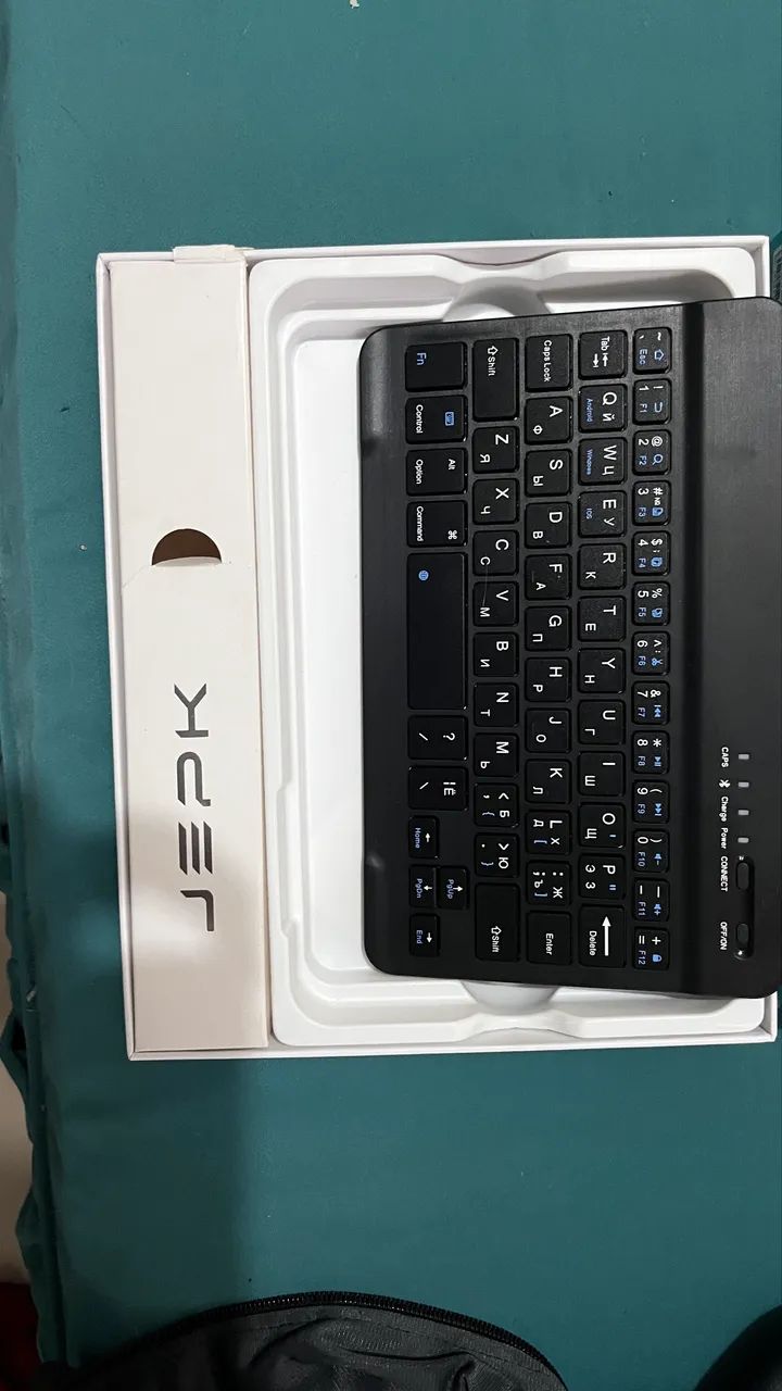 Vendo tablet semi NOVO