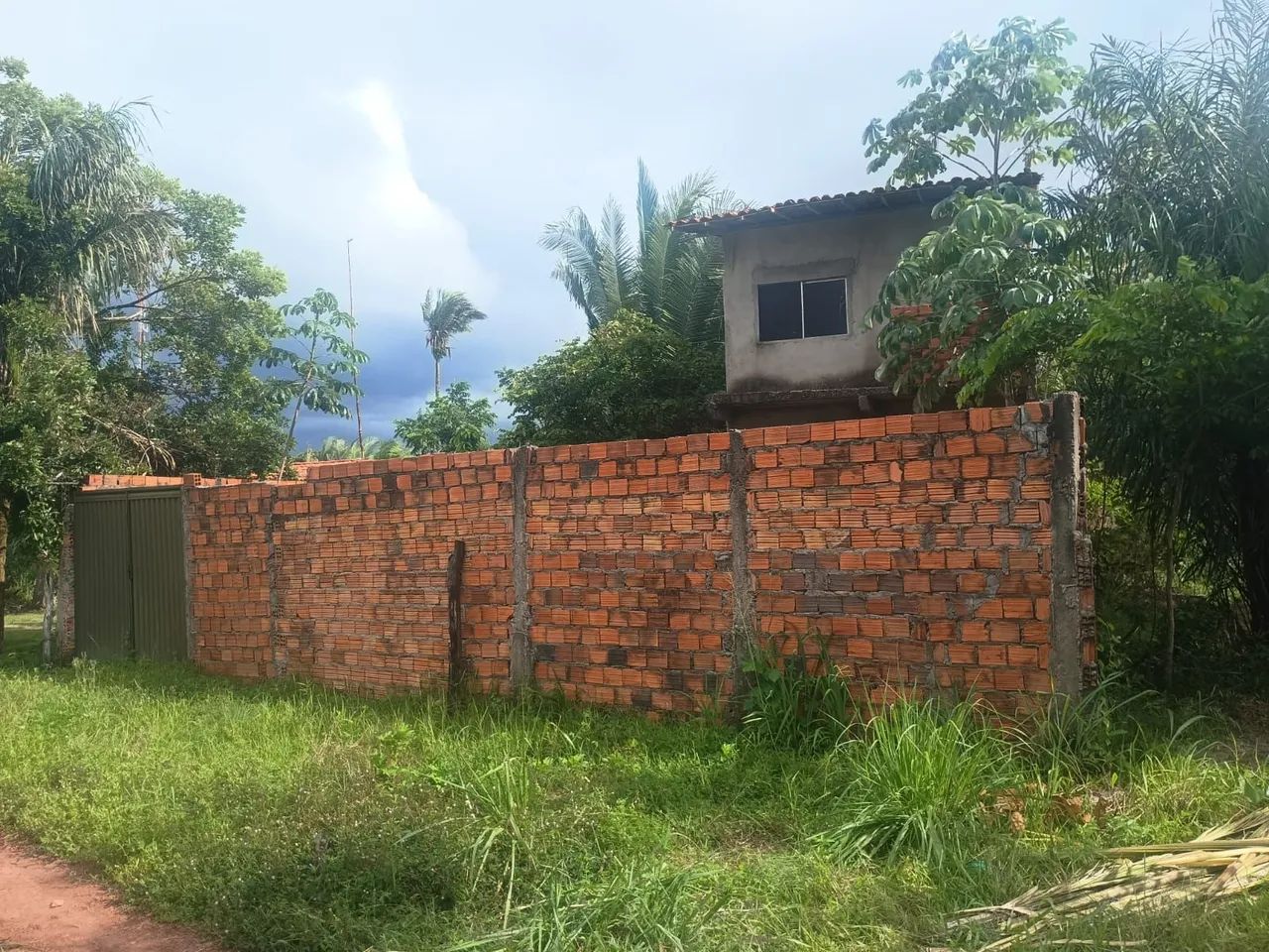 Vendo terreno amplo  com casa  - Foto 2