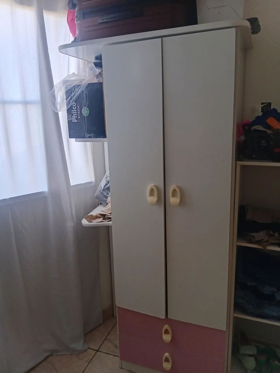 Guarda roupa quebra ganho