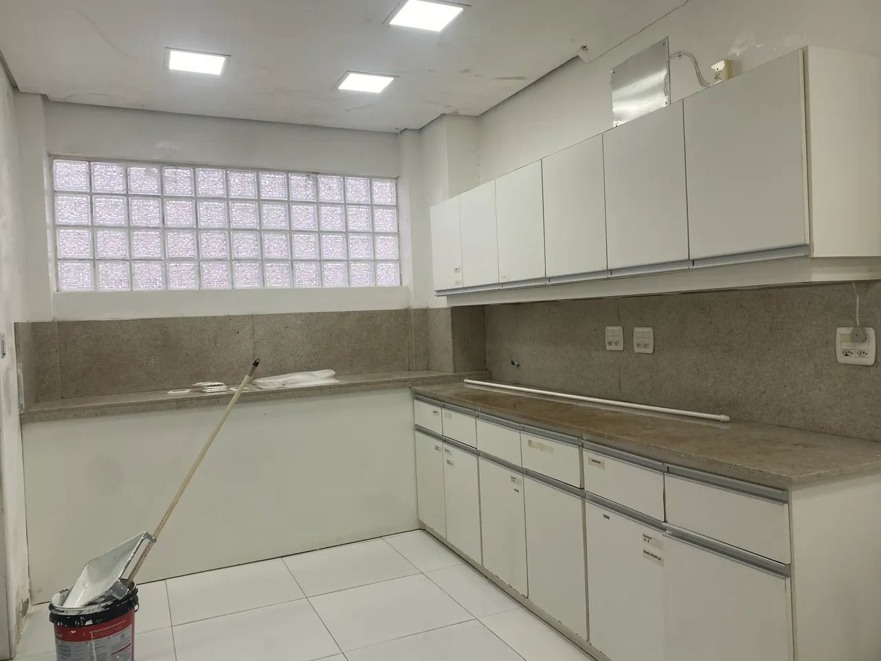 Vendo armário MDF branco 