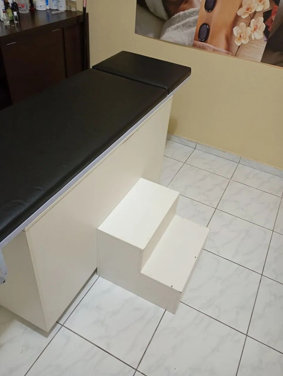Maca de atendimento com gaveteiro/ ótimo estado - Foto 2