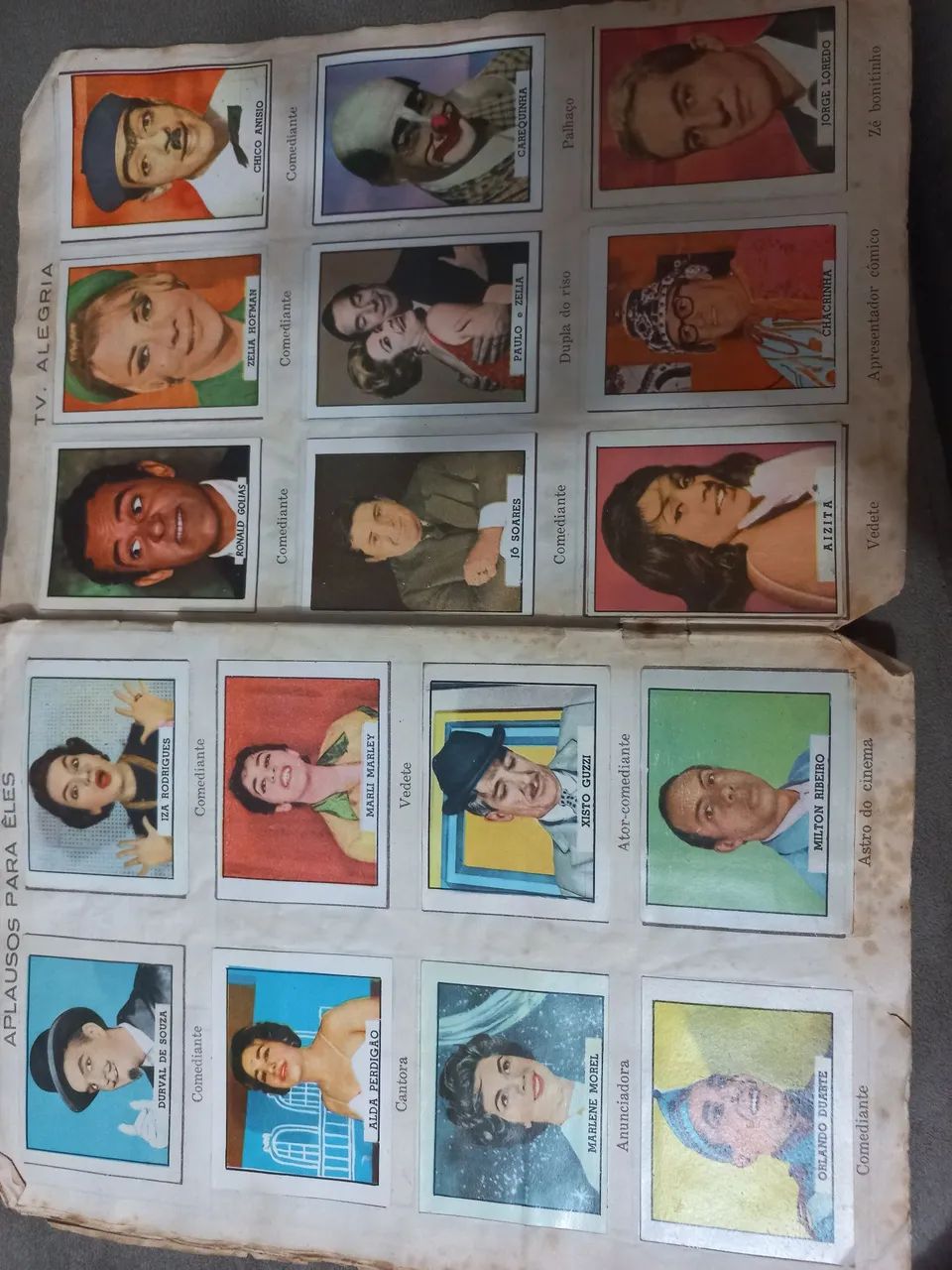 Álbum de figurinhas antigas  - Foto 2