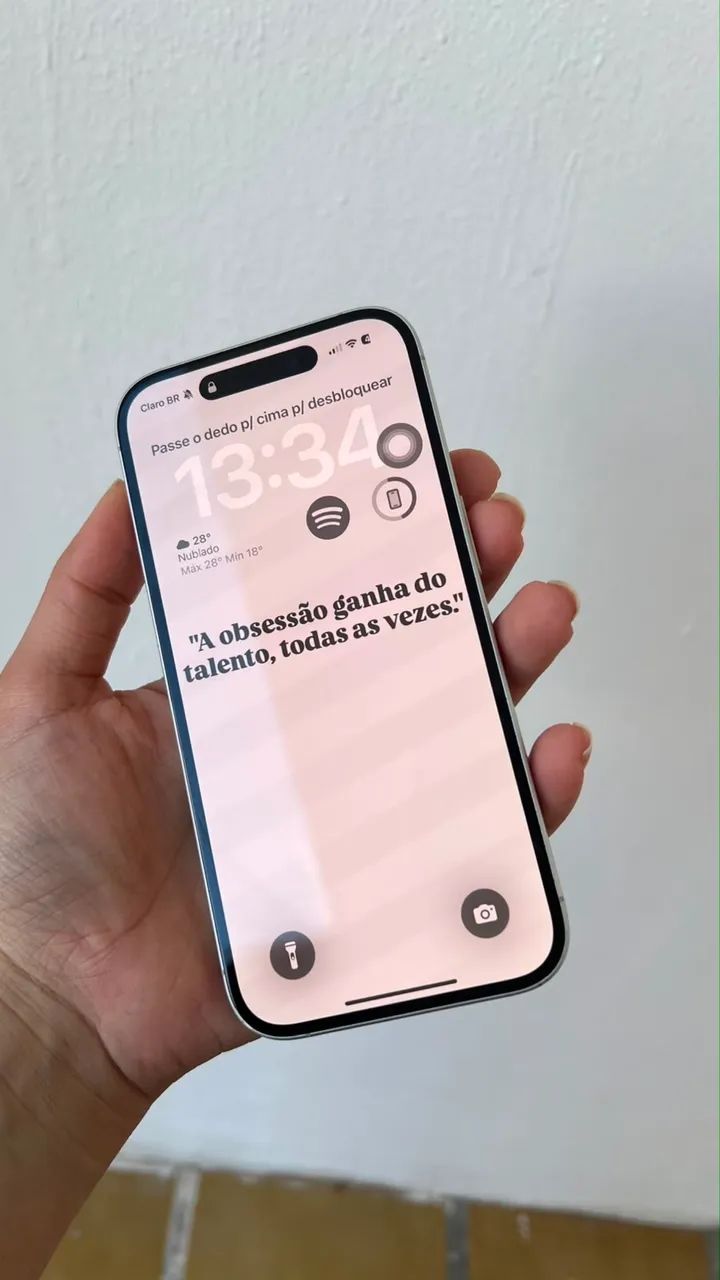 iPhone 16 branco 