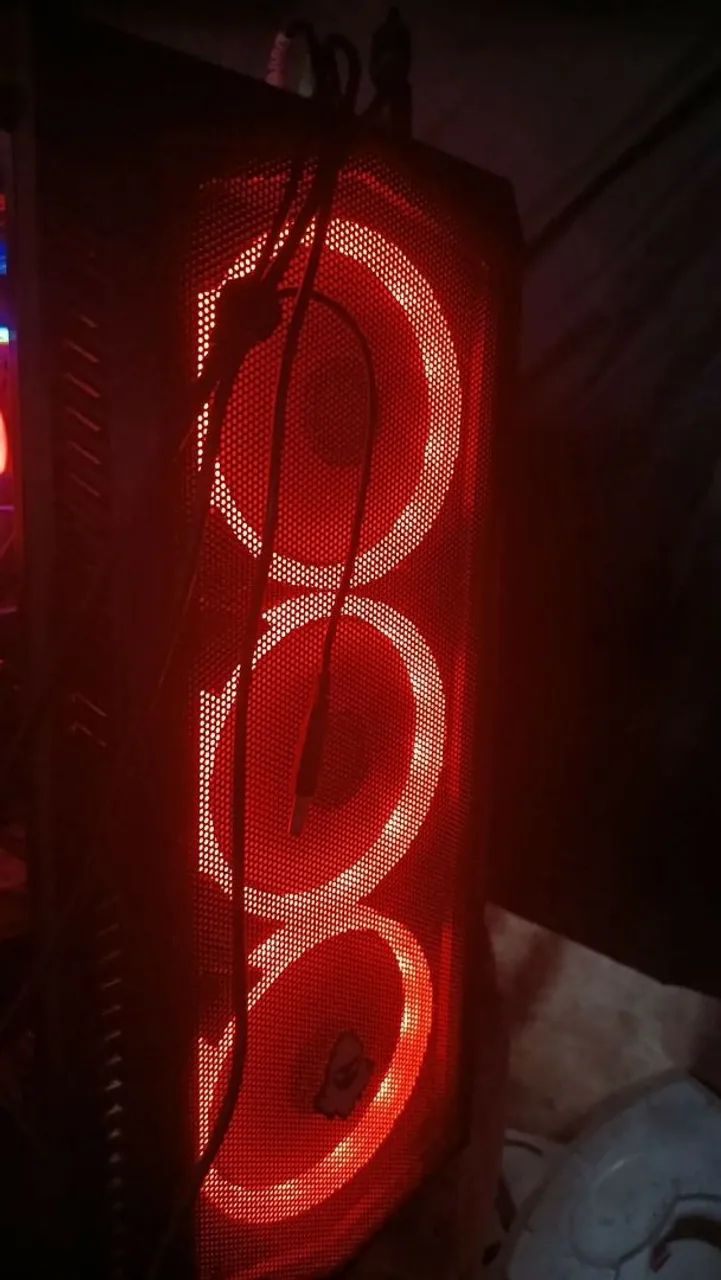 PC GAMER RYZEN 7 1700 - Foto 2