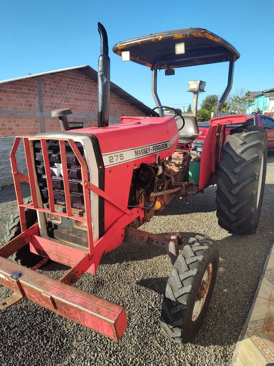 Trator MF 275 4x2  - Foto 2