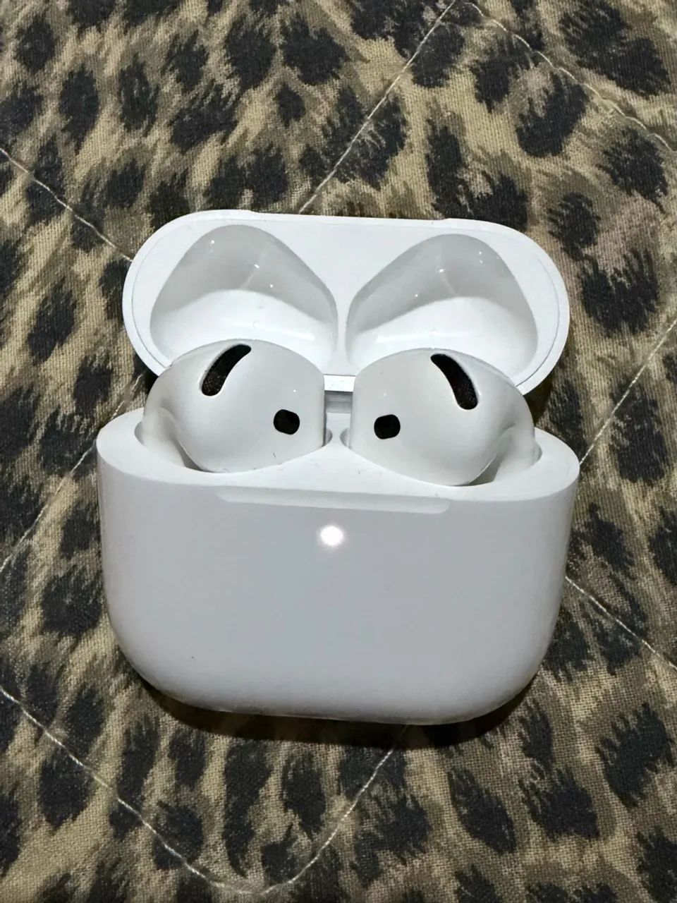 AirPodes 4 - Foto 3