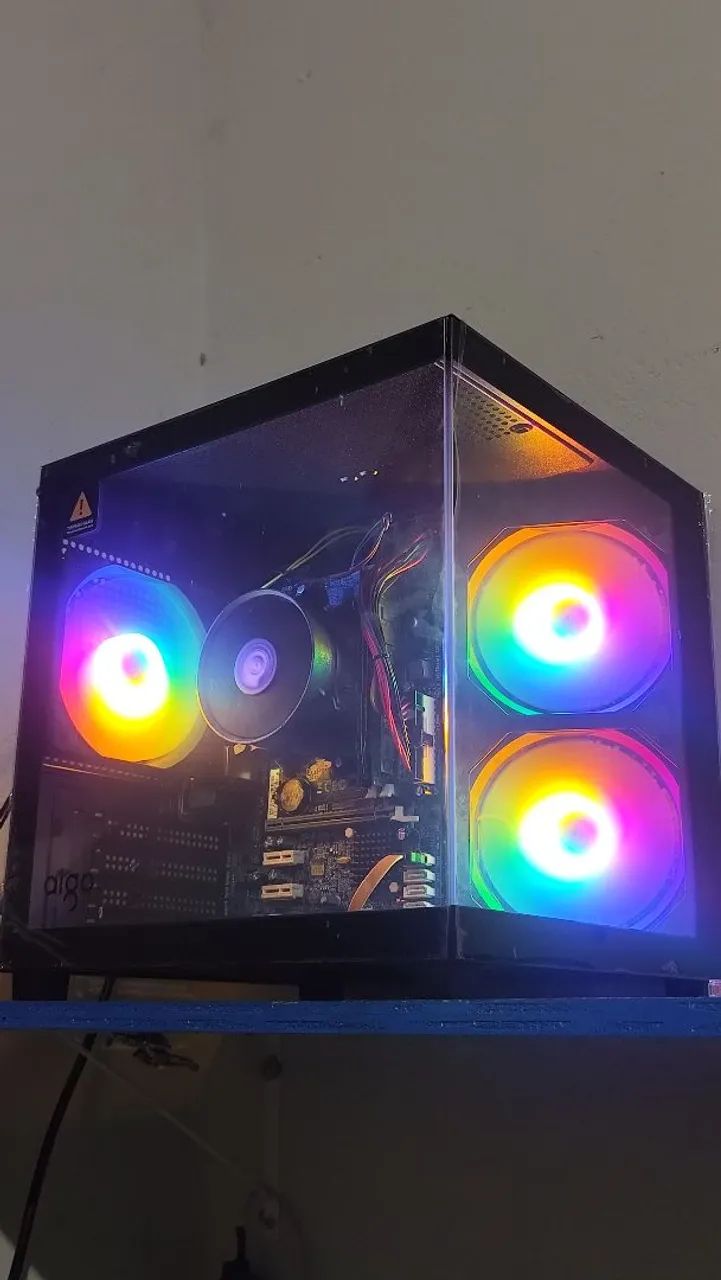 Lindo Desktop PC i5 8 ram 240SSD