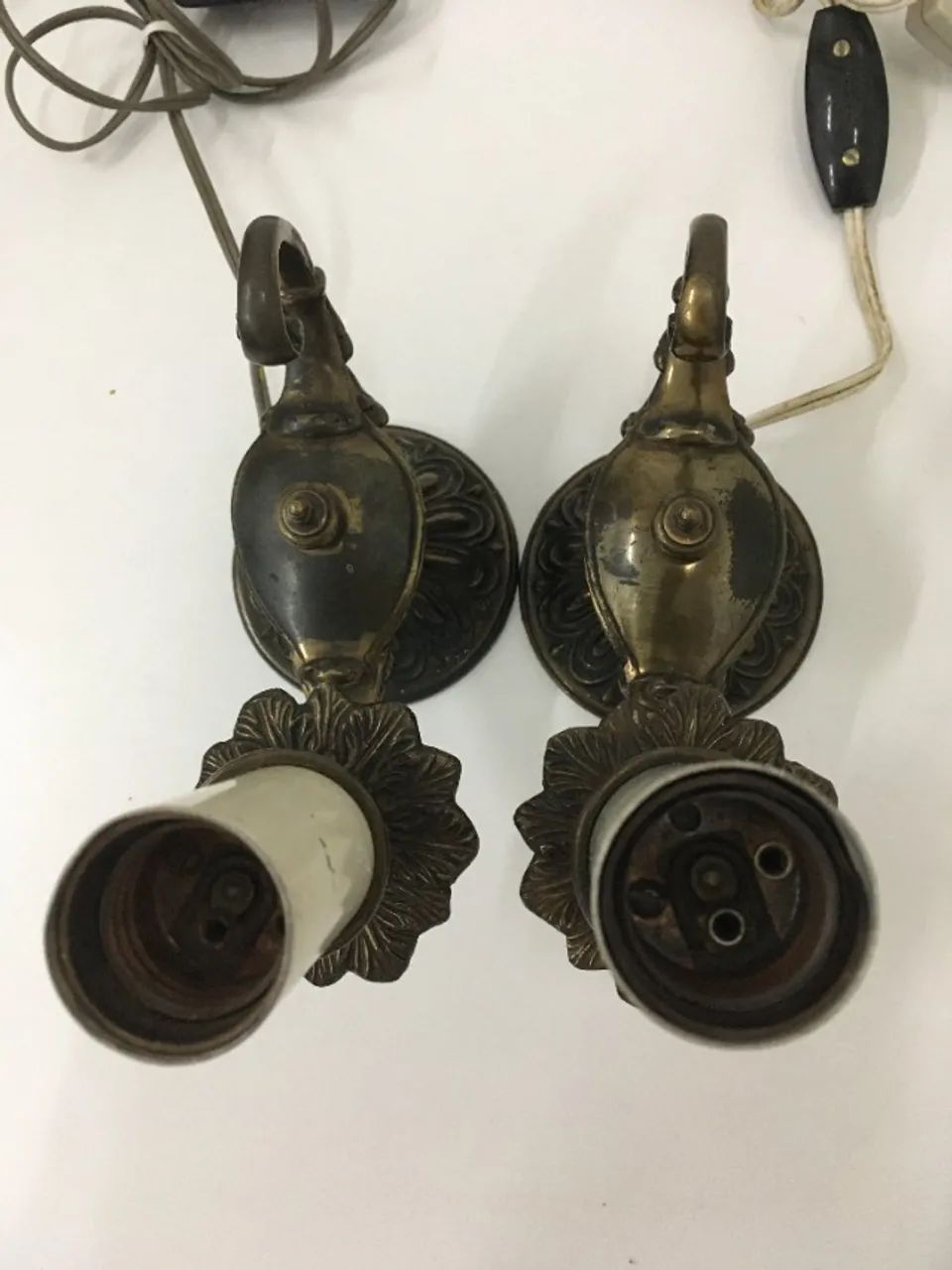 Par de Luminária, Abajur de mesa Aladdin em bronze - Foto 3