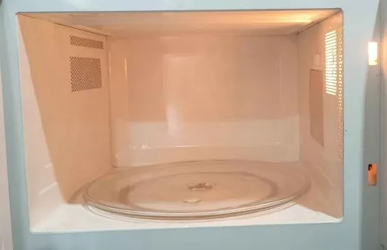 Vendo microondas brastemp 30L  - Foto 2