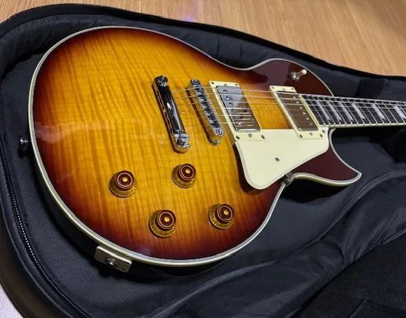 Guitarra Sire Les Paul L7