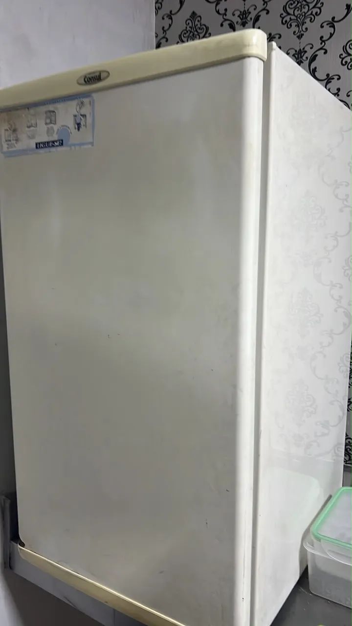 Geladeira Consul 220V em ótimo estado