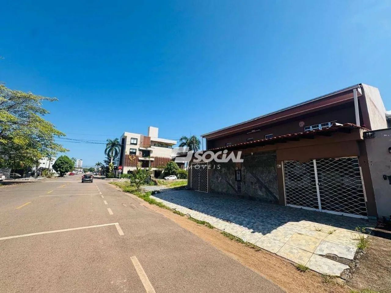 Casa comercial para locaçao ou venda, em localizaçao privilegiada, Rua: Alvaro Maia, - Bai