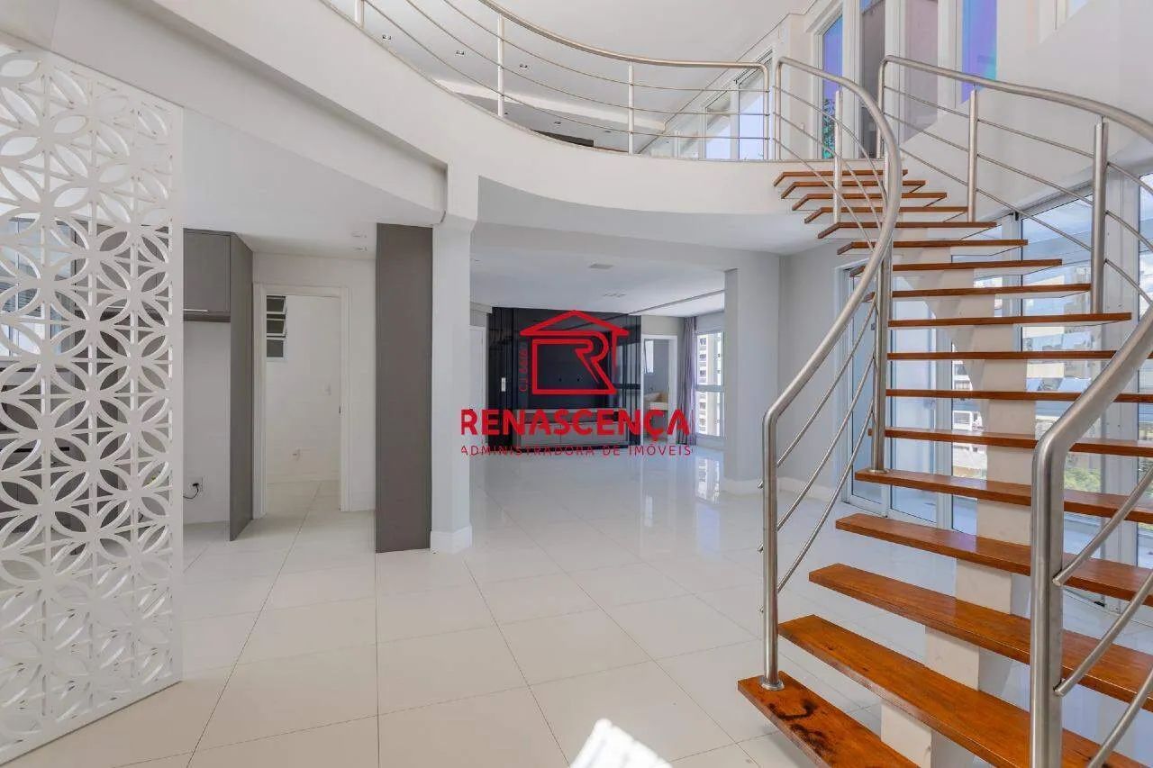 Cobertura Duplex para Locação com 426 m² no Centro de Florianópolis