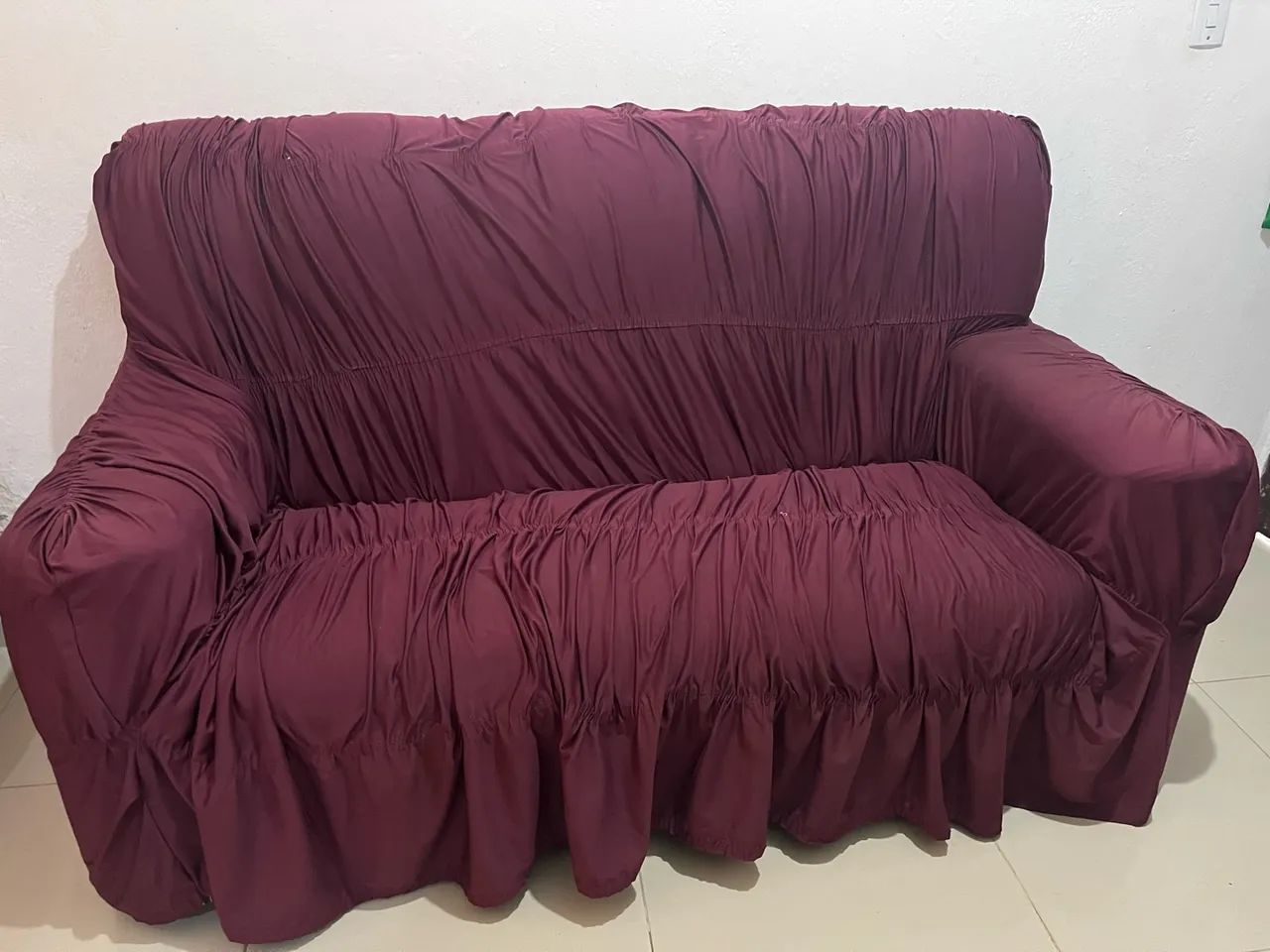 Conjunto sofá modelo antigo 4 , e 3 lugares  - Foto 4
