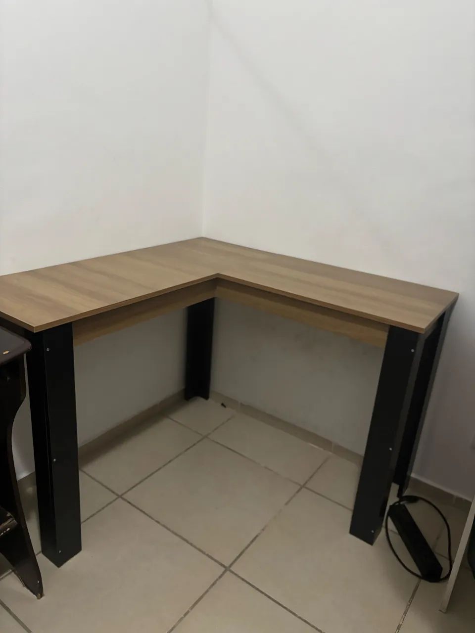Vendo Mesa em L escritório 