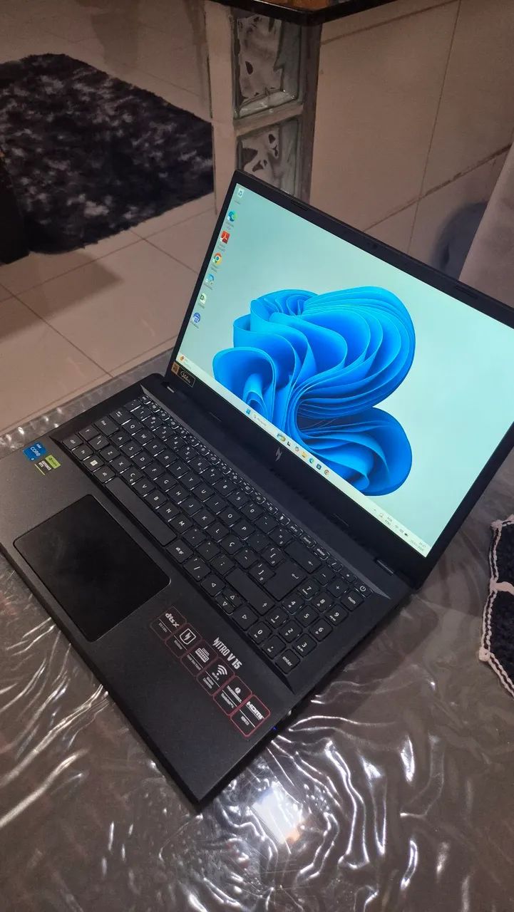 Vendo Notebook Gamer V15  - Foto 3
